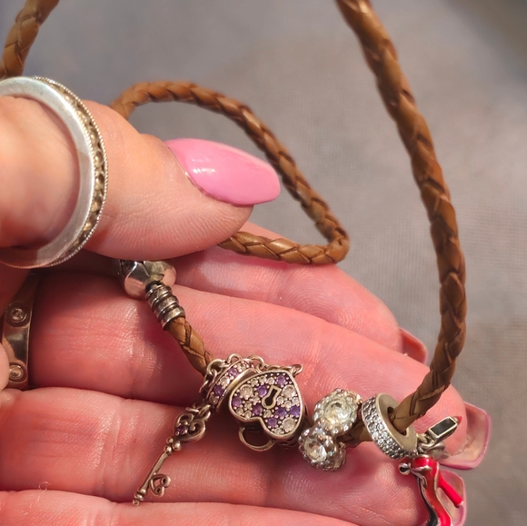 Pandora braided leather and 925 silver braclet with charms - Picture 7 of 7